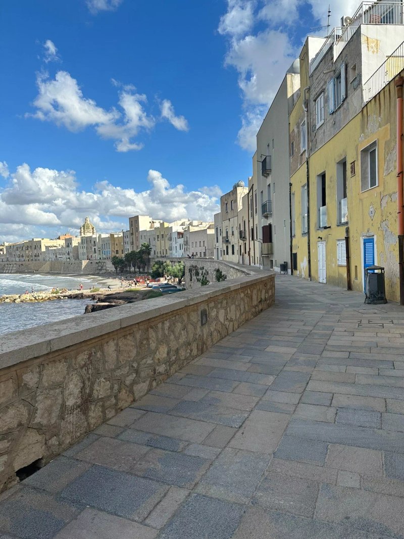 Drepanon, Prospettive Sul Mediterraneo B&B
