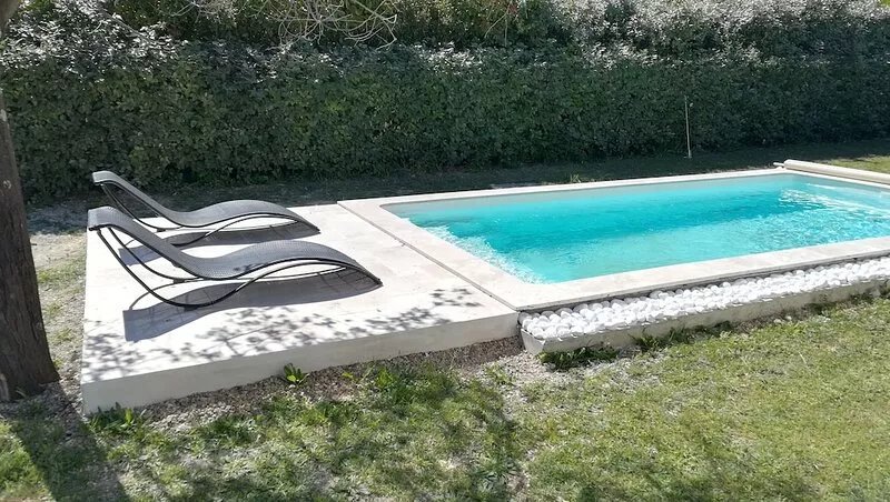 Beautiful villa to rent with swimming pool between sea and Pic Saint Loup just