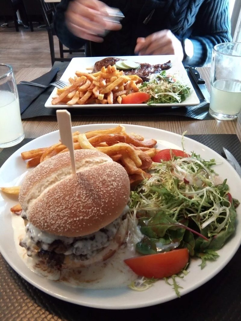Mama's SteakHouse