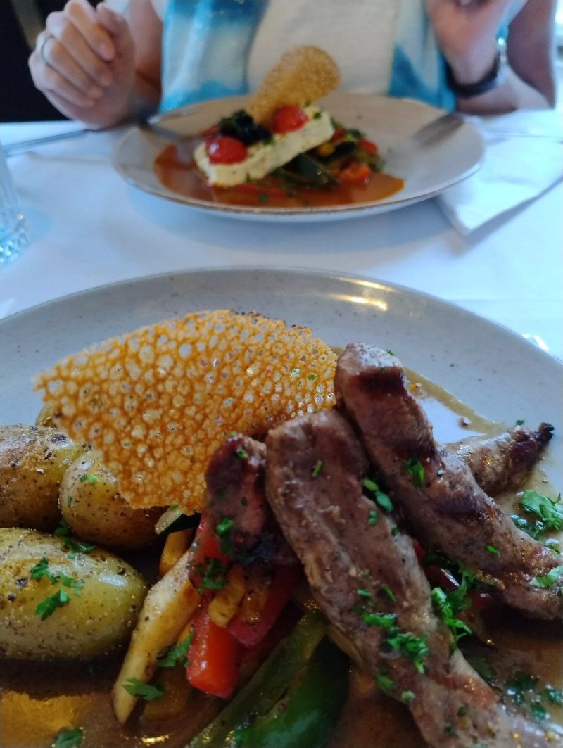 Golden Horn Steakhouse