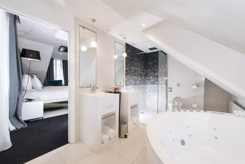 Vertigo Hotel & NUXE Spa