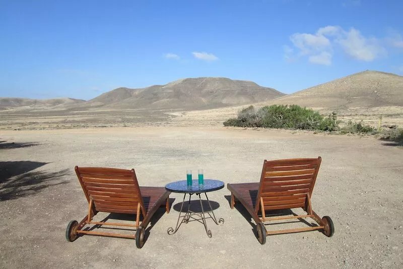 Charming house in Cotillo located in a magnificent natural area.