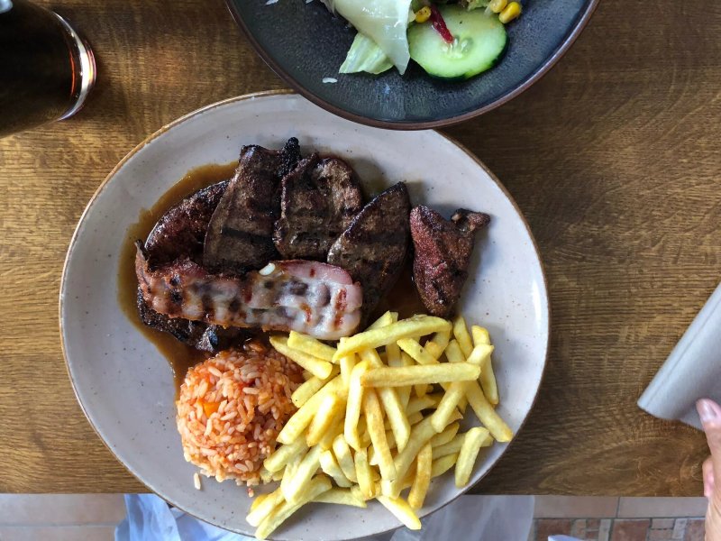 Miro's Restaurant & Steakhaus