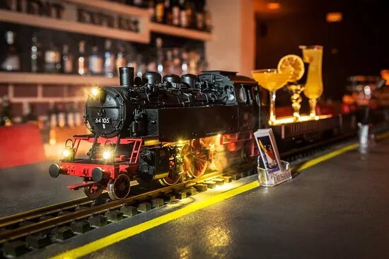 Orient Express Cocktail Bar - The Station