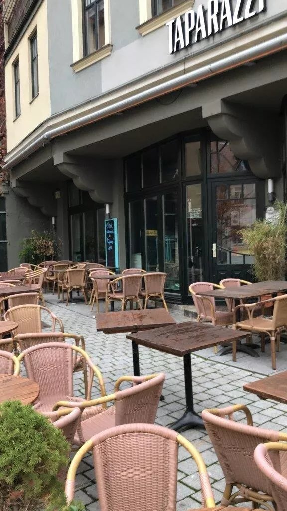 Taparazzi Restaurant