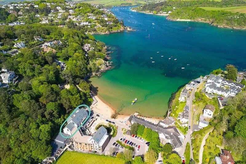 2 The Reach - absolute beachfront - Sleeps 4