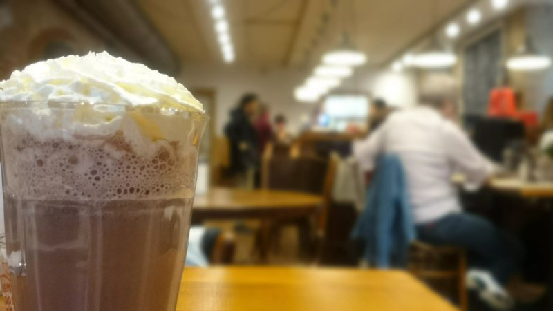 Nem Adom Fel Cafe & Bar