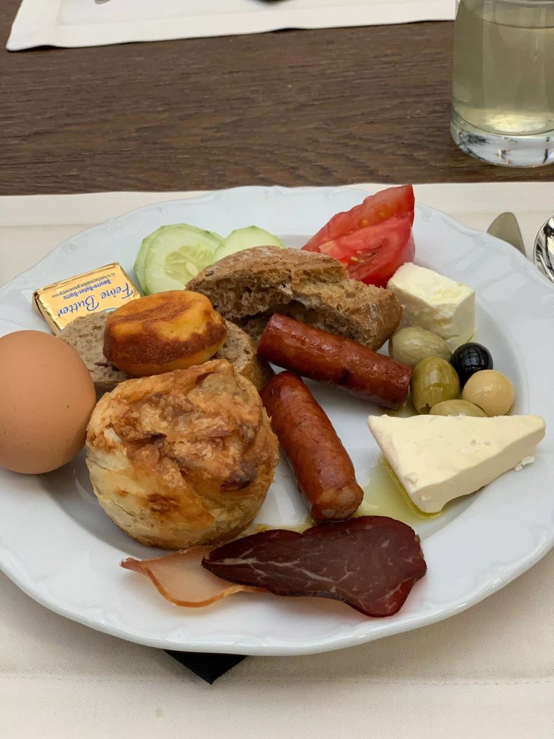 Envoy Hotel