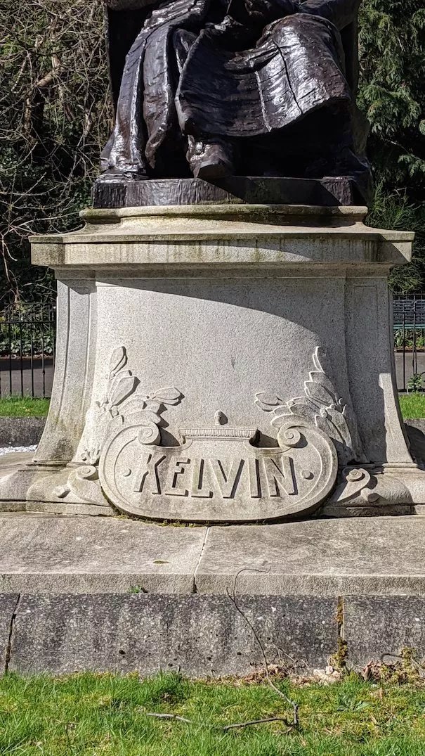 Statue of Lord Kelvin