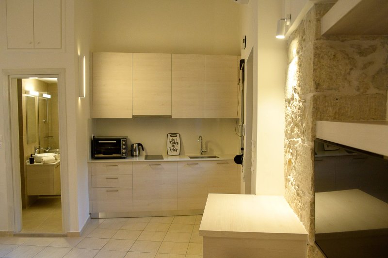 Uni Island City Center Suites