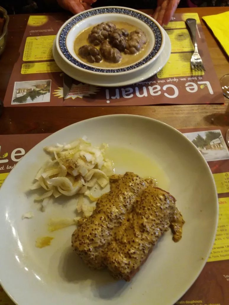 Cafe Brasserie Gite le CANARI
