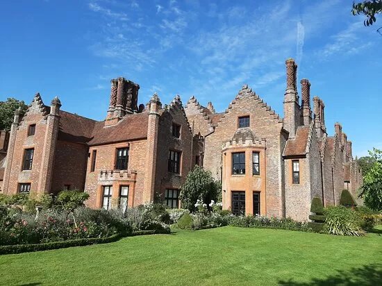 Chenies Manor House And Gardens