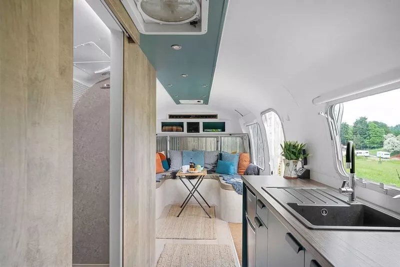 Airstream, Devon Hideaways -  a shepherds hut that sleeps 2 guests  in 1 bedroom
