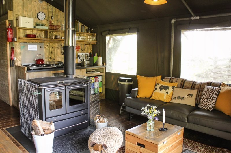Lon Lodges