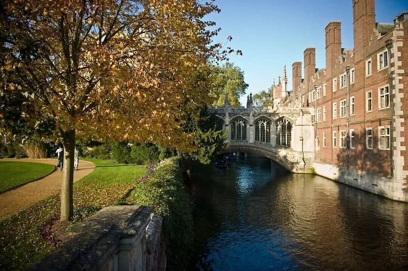 Quaint 2 bed Cottage in the Heart of Cambridge with free parking off-site