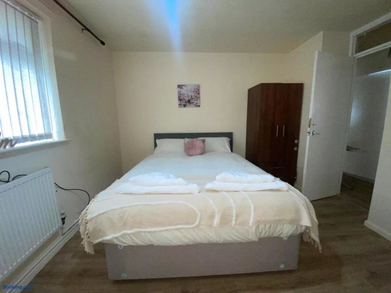 PnG Suites - Abernant Rooms