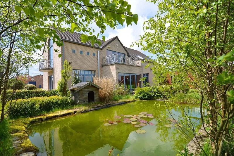 Delightful Villa with Swimming Pool