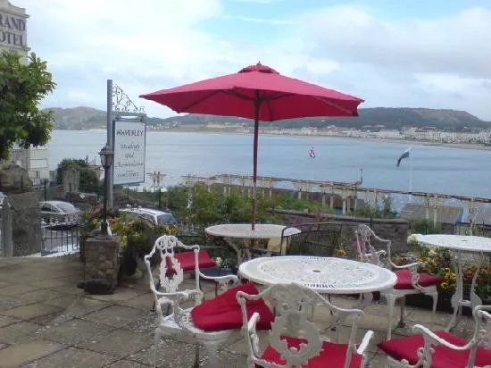 Waverley Hotel