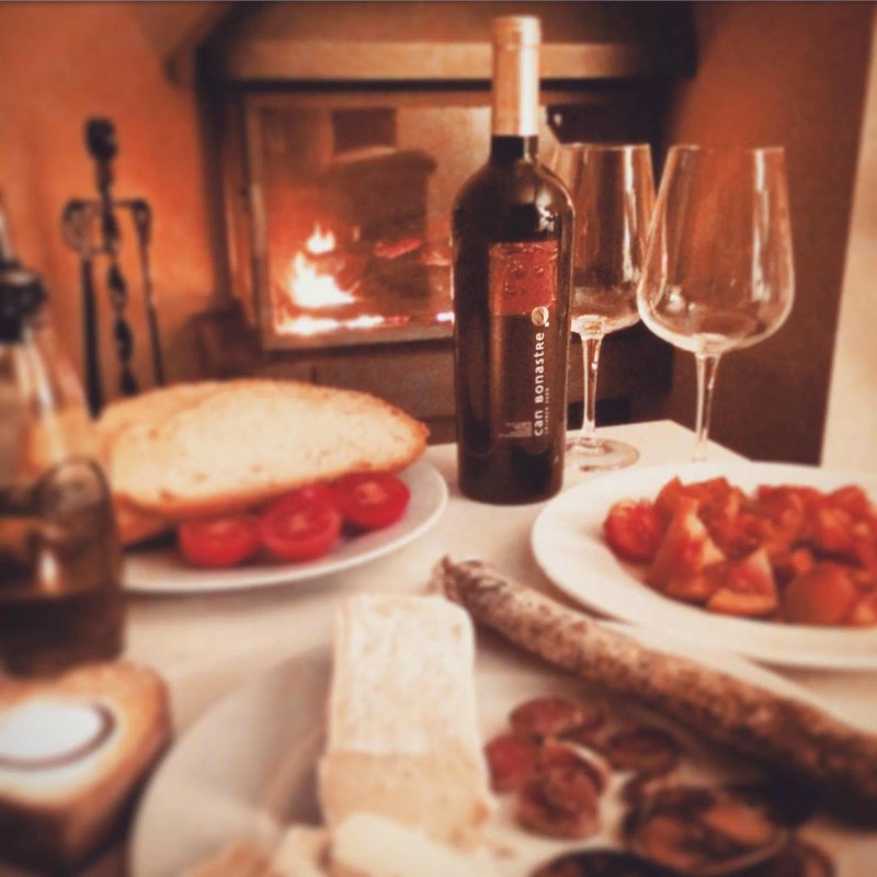 Montseny Suites & Apartments