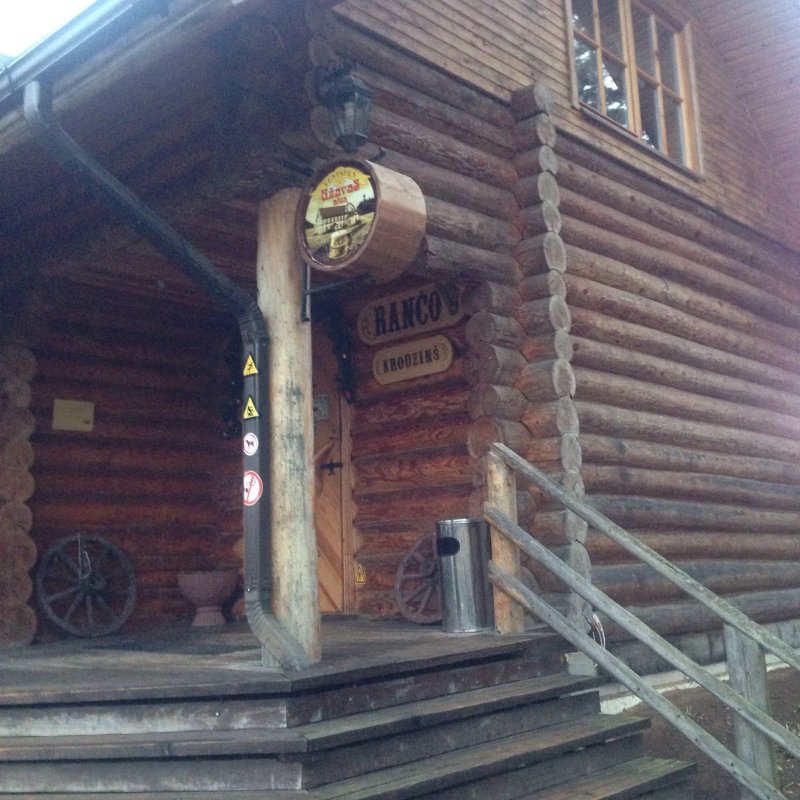 Restaurants & cafés
