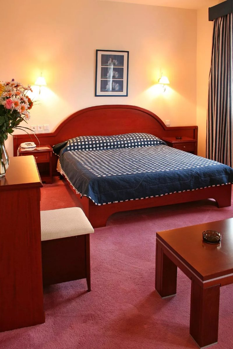 Kornilios Istron Hotel