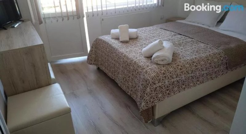 Kshcha Za Gosti Iren Mari