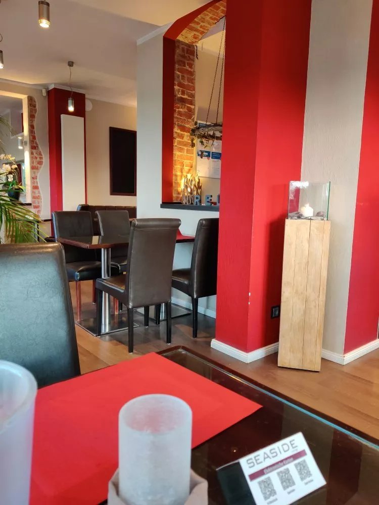 Seaside Lounge Restaurant
