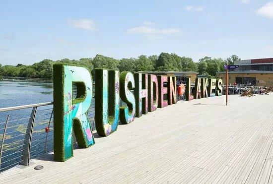 Rushden Lakes Shopping Centre