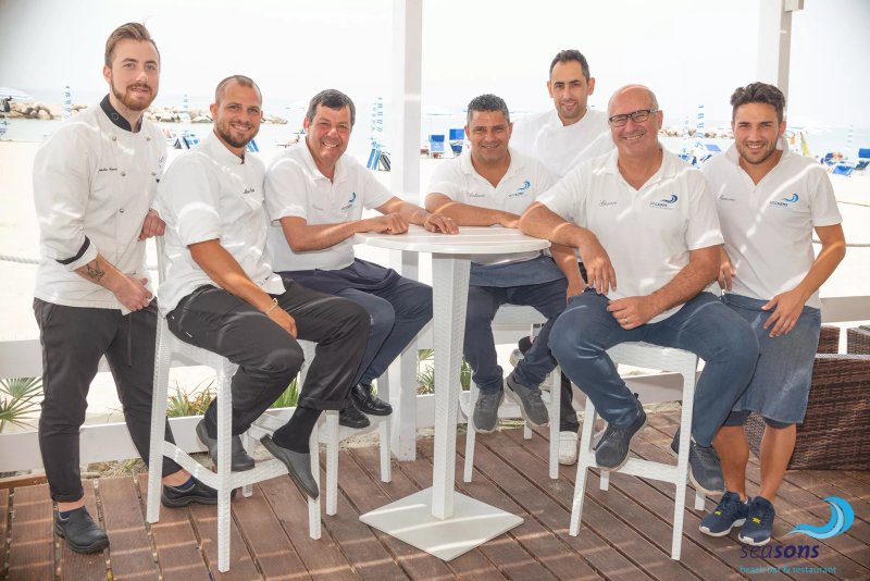 Seasons Restaurant & Beach Bar