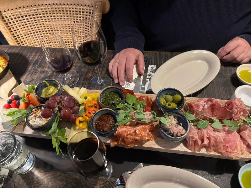 Rorvig Vin Og Tapasbar