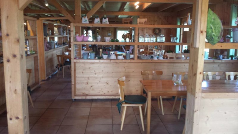 Almthof Cafe
