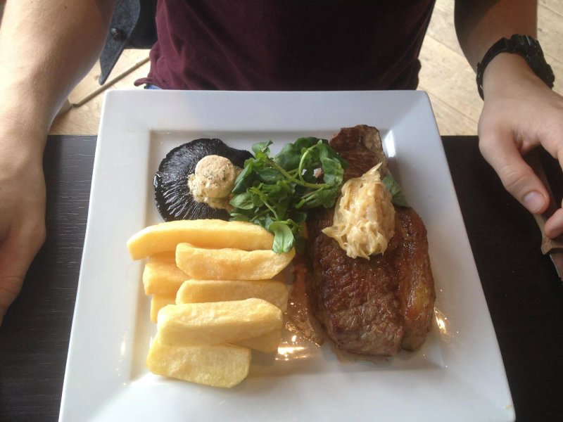 The Lakes Restaurant