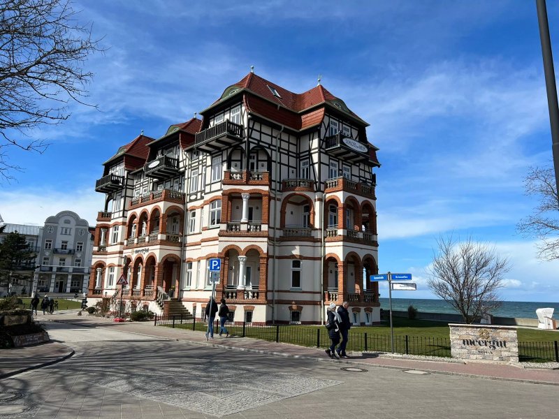 Meergut Hotels