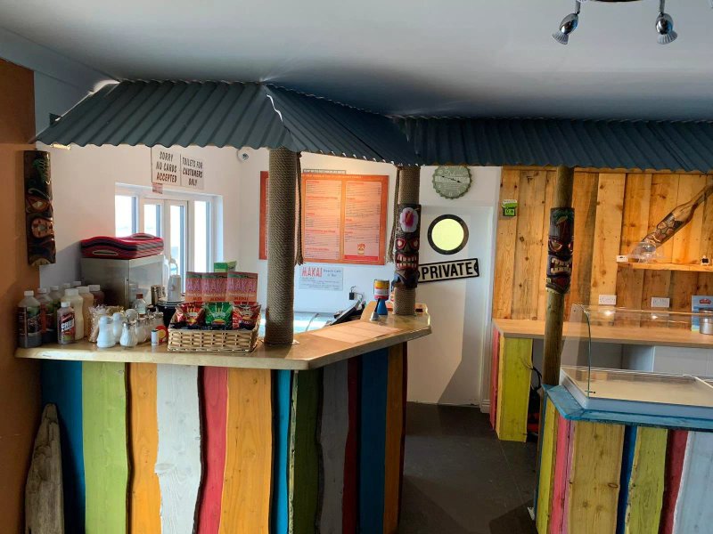 Makai Beach Cafe & Bar