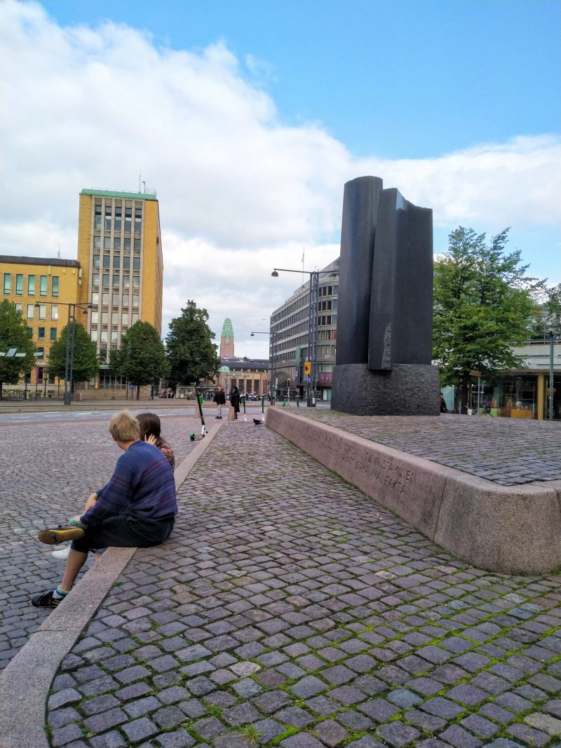 East And West - Memorial To President J.k. Paasikivi