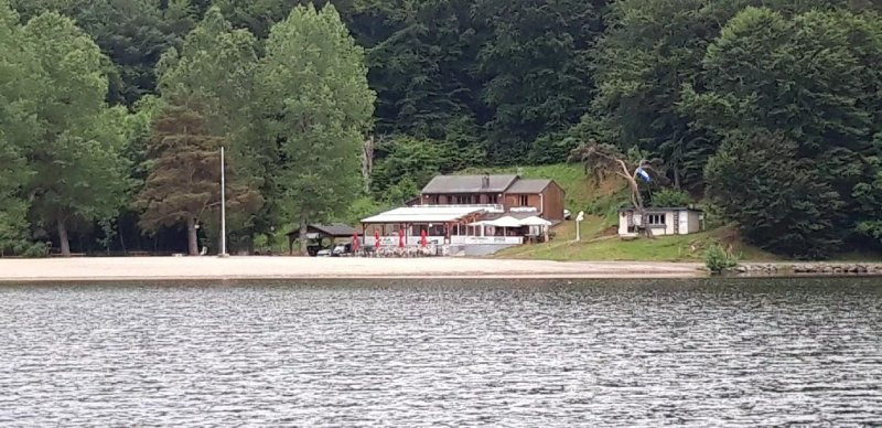 Auberge de la Plage Lac Chambon Murol