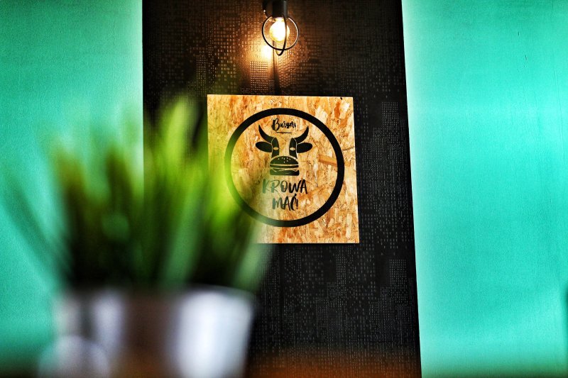 Krowa Mac Burgers