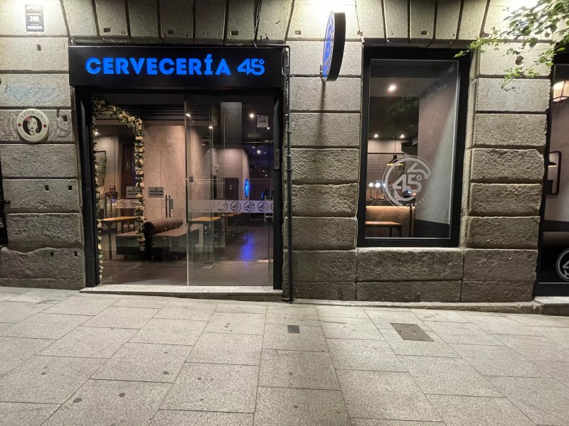 45 Grados - Milanesas Argentinas & Cervezas Artesanas