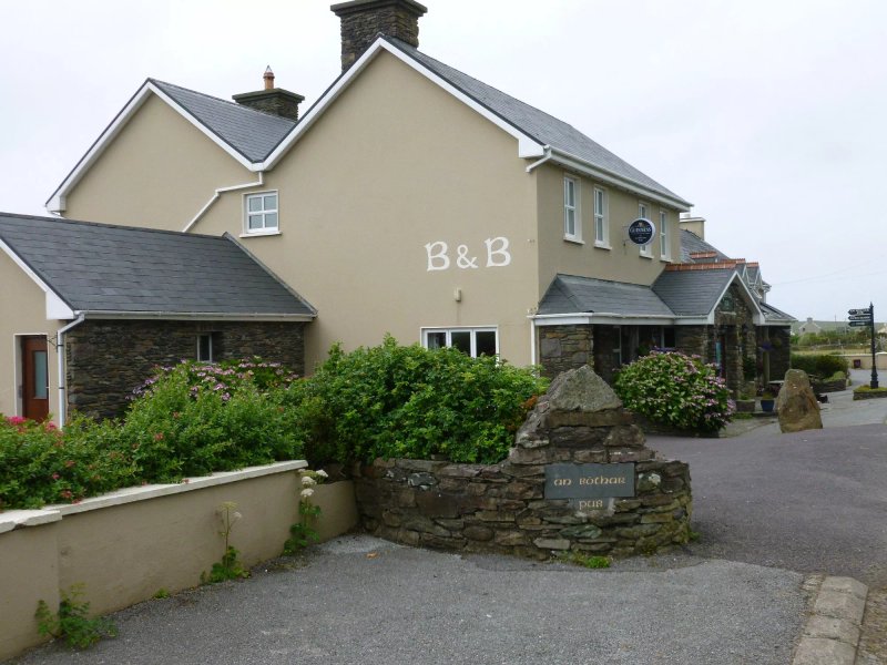 An Bothar Pub and Guesthouse
