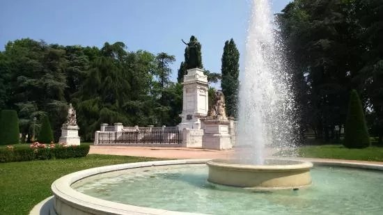 Piazza Virgiliana