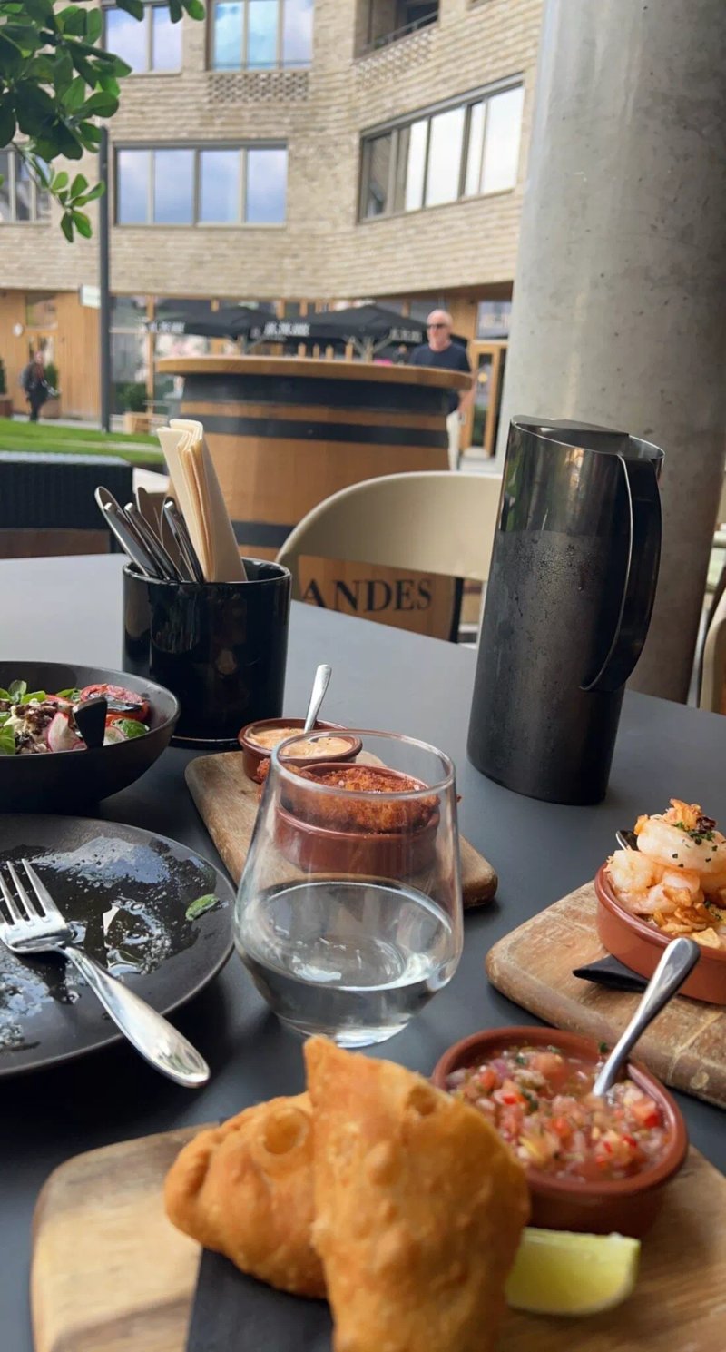 Porfavor Tapas & Vinbar