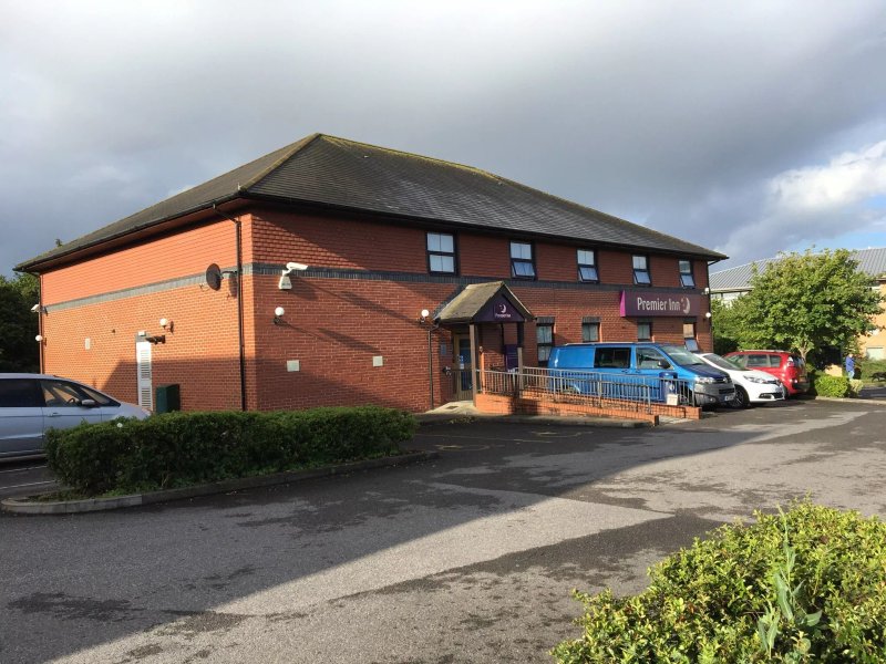 Premier Inn Yeovil Airfield Hotel