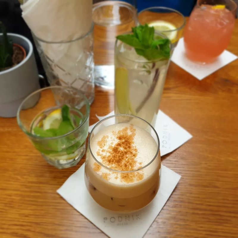 Podnik cafe & bar