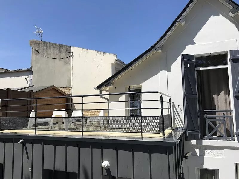 Charming villa 70m from the sea from 560 € / week