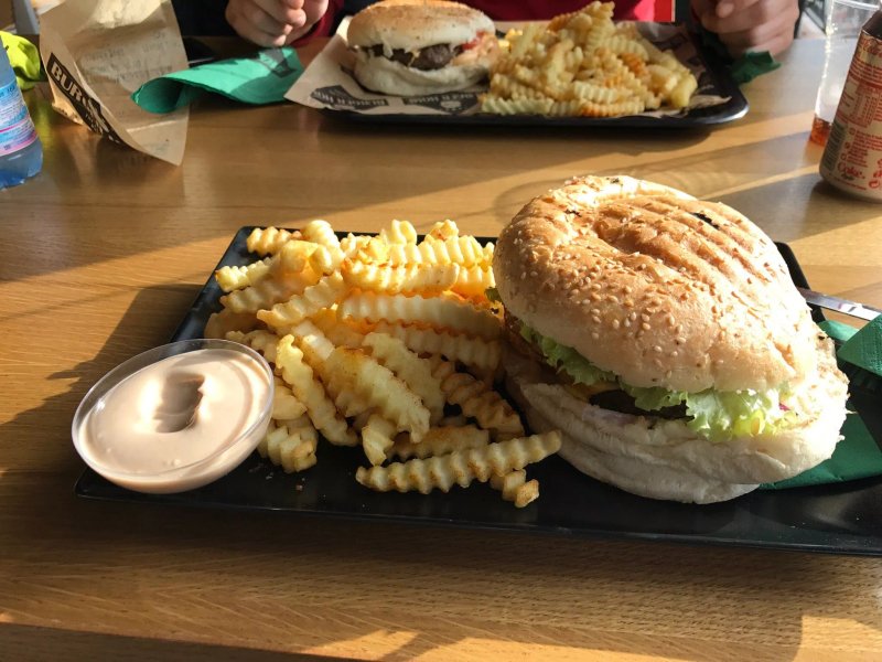 Burger Home