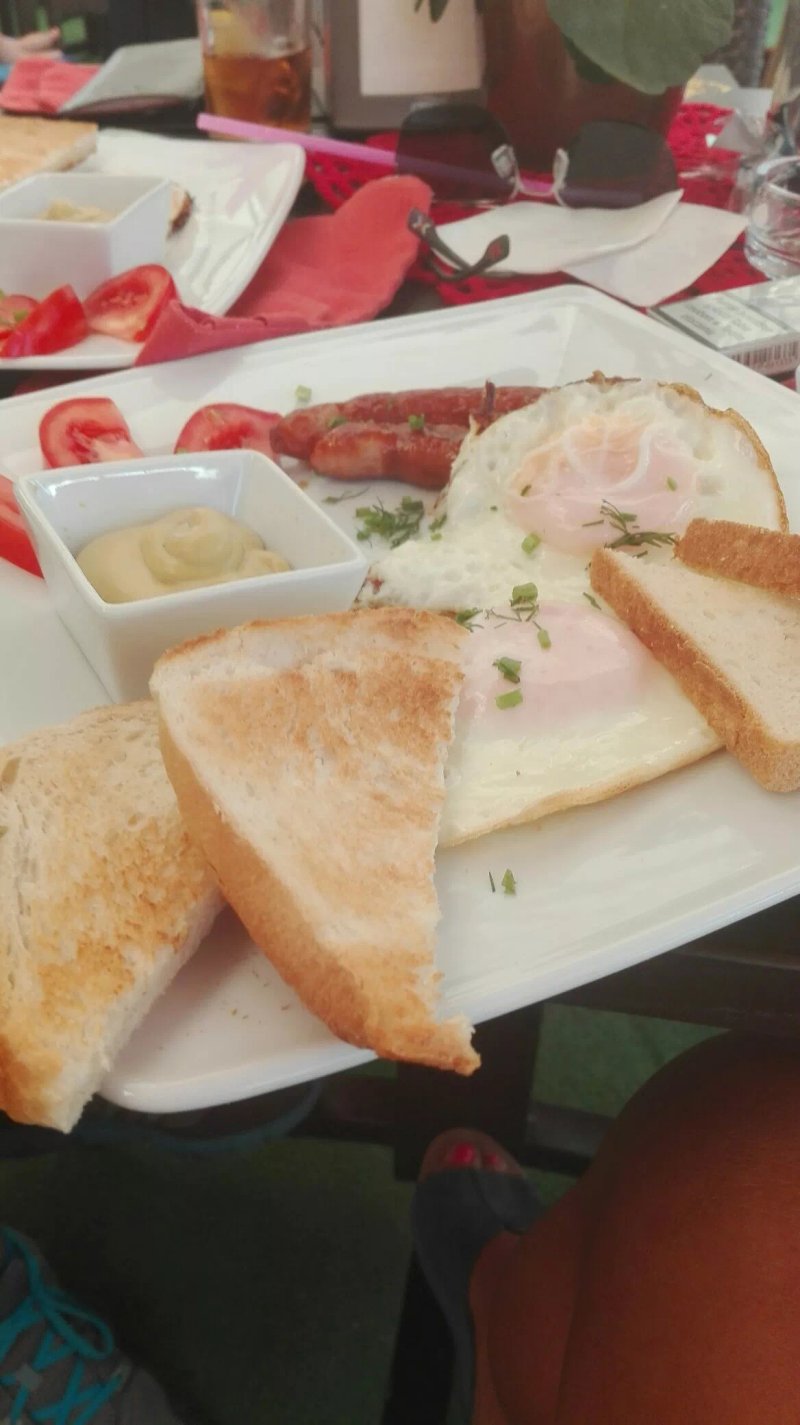 Cafe Mercury