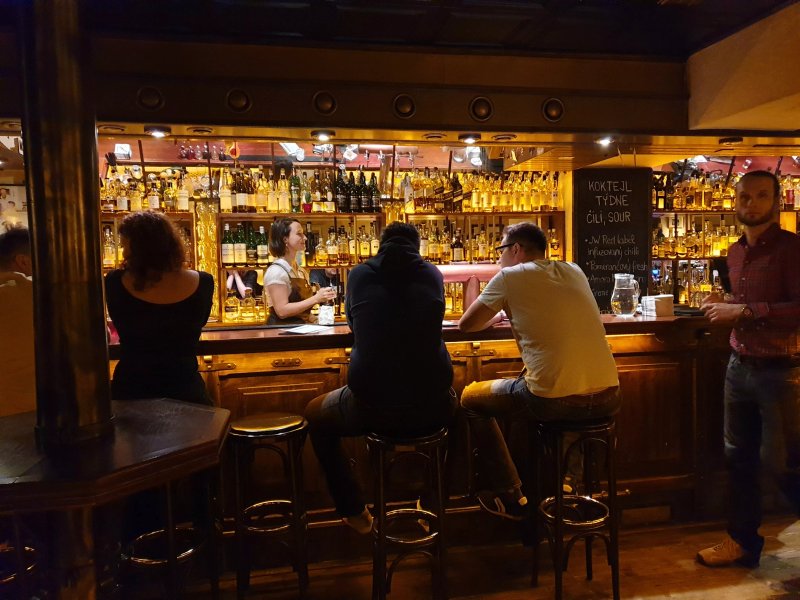 Whiskey Bar, ktery neexistuje