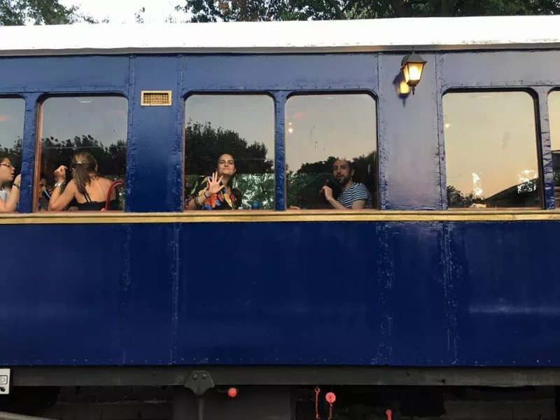 Il VAGONE Bar Sociale su Rotaia
