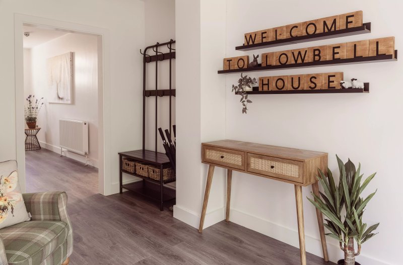 Lowbell House