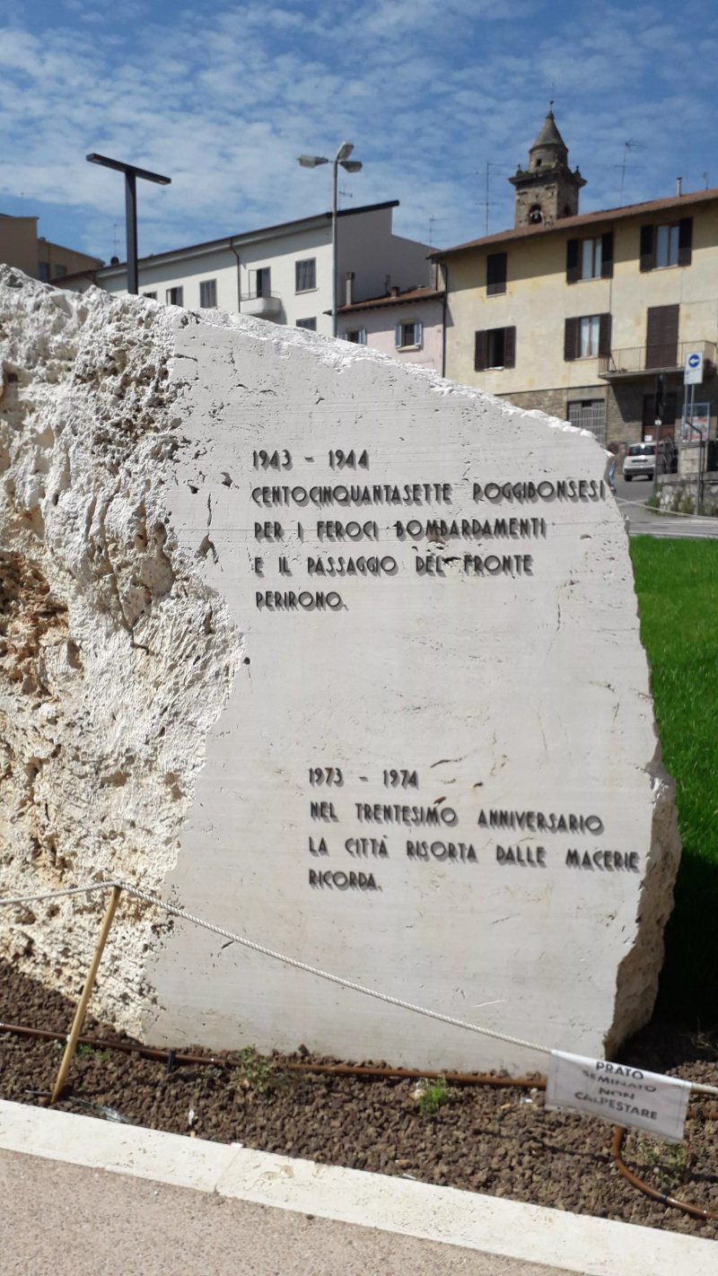 Monumento ai Caduti dei bombardamenti di Poggibonsi